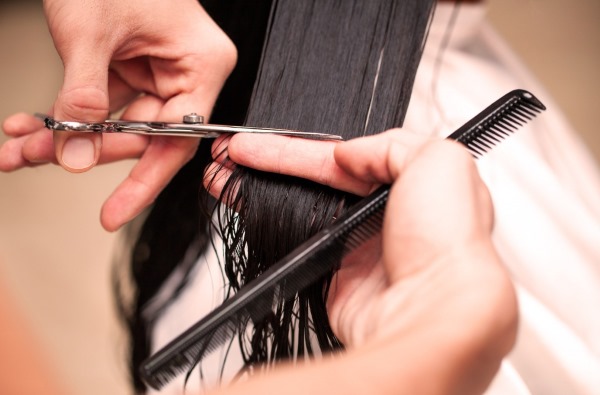 Colorazione complessa per capelli scuri di media lunghezza, corti, lunghi. Foto, tecnici