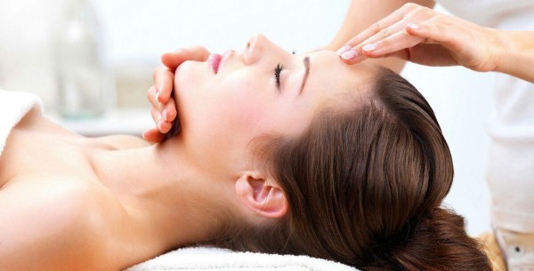 Massage for women 40-50 years old manual full body, anti-wrinkle face. Types, instructions, photos, results