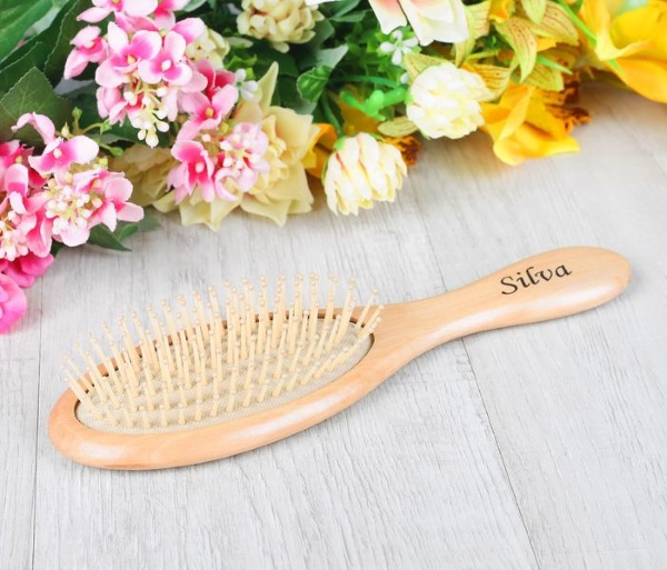 The best massage combs for hair. How to choose a professional, prices and reviews