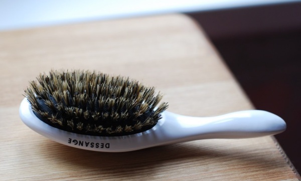 The best massage combs for hair. How to choose a professional, prices and reviews