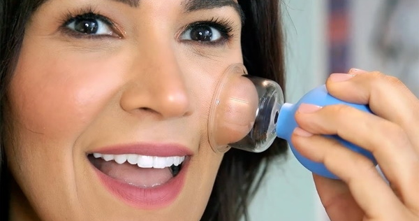 Vacuum massage of the face with banks. Lines, how to do it, video