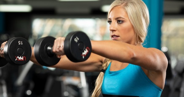 Delta exercises in the gym for girls. How to pump up, complex