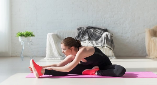 Delta esercizi in palestra per ragazze. Come pompare, complesso