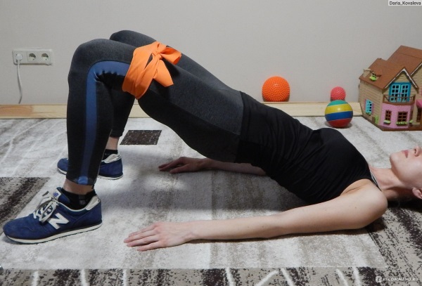 Exercises for the gluteus medius muscle at home, in a gym for women with dumbbells, on a simulator