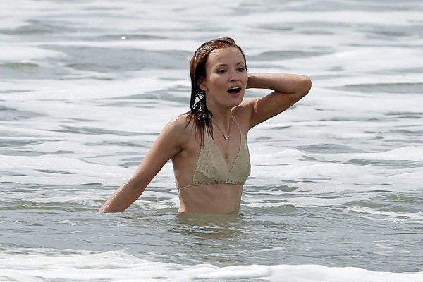 Emily Browning. Photos hot in a swimsuit, height, weight, figure, plastic, changes by years