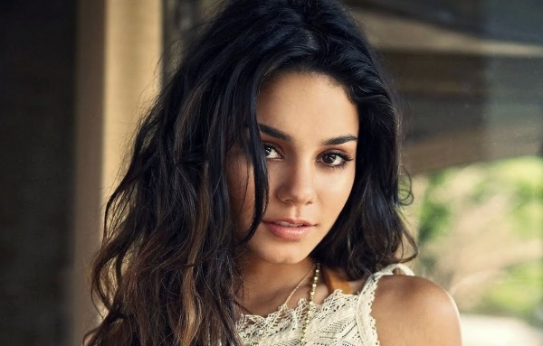 Vanessa Hudgens. Foto hot in costume da bagno, altezza, peso, figura, vita personale