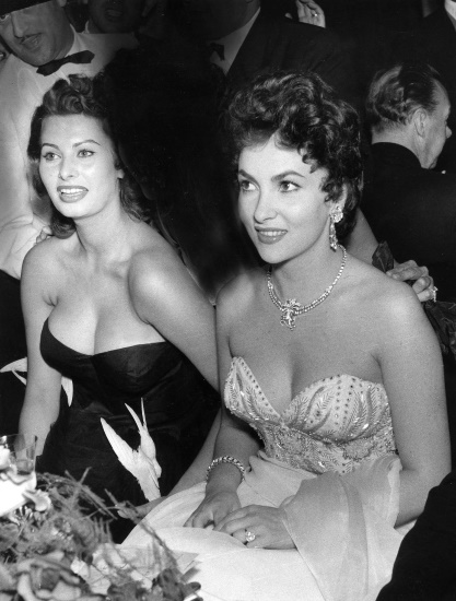 Gina Lollobrigida. Foto in gioventù, ora, biografia, figura, plastica