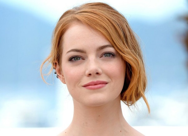 Emma Stone. Foto hot, in lingerie, costume da bagno, prima e dopo interventi di chirurgia plastica, biografia, vita personale