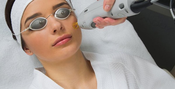 Laser facial skin cleaning. Whitening price, rejuvenation, contraindications