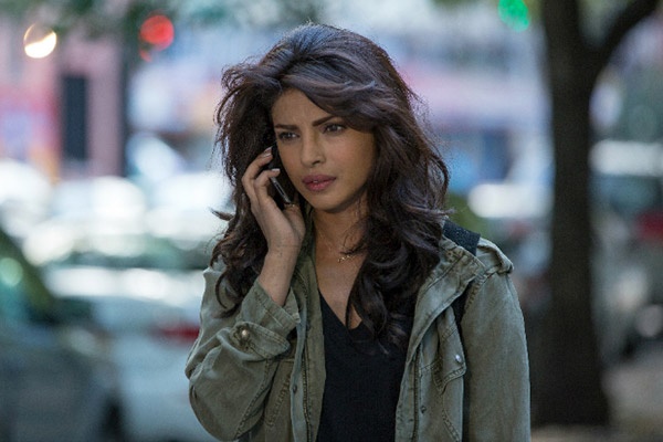 Priyanka Chopra. Foto hot in costume da bagno, prima e dopo la chirurgia plastica, parametri della figura, vita personale