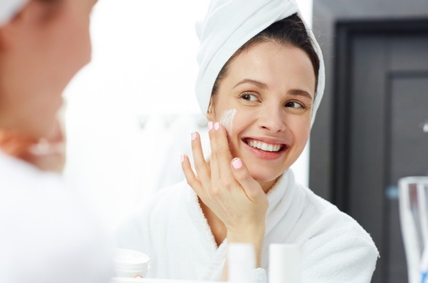 Facial treatments in the salon with a beautician, at home before the wedding, after peeling, sea, cleaning