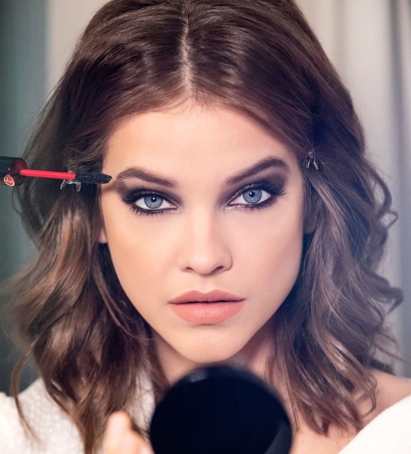 Barbara Palvin. Foto senza trucco, in costume da bagno, figura, prima e dopo chirurgia plastica, biografia, vita personale