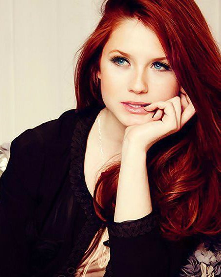 Bonnie Wright. Photos hot in a swimsuit, before and after plastic surgery, biography, personal life