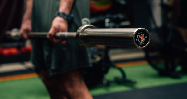 Barbell bars. Types, sizes, weight