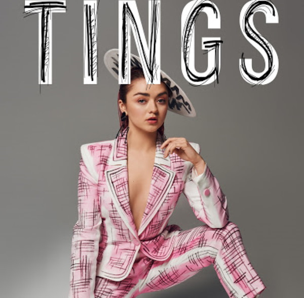 Maisie Williams. Foto rubate, hot in costume da bagno, biancheria intima, parametri della figura, biografia