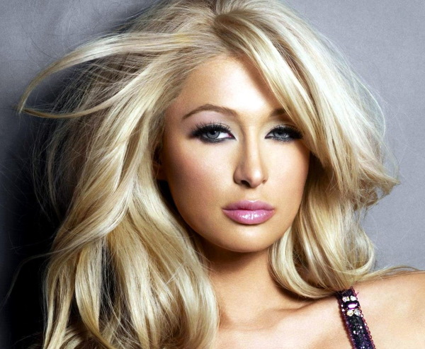 Paris Hilton. Foto hot in costume da bagno, prima e dopo chirurgia plastica, figura, biografia