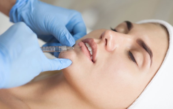 Girls have thin lips. How to increase with hyaluronic acid, filler, botox